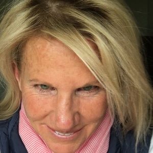 Meet your Posher, Elise